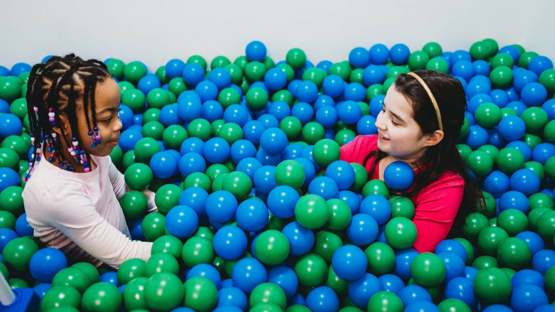Ball-Pit-Hands-Down-Boston_sensory-Solutions